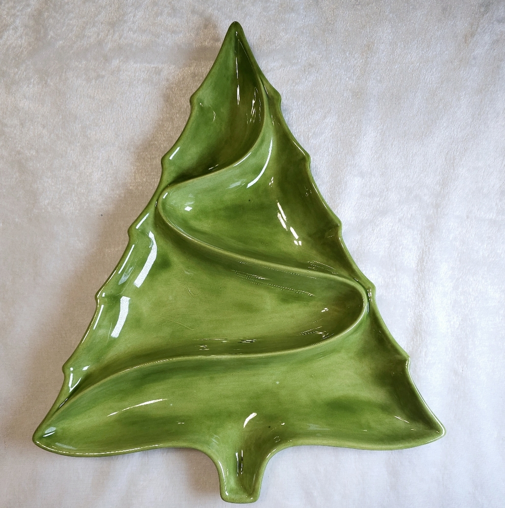 Vintage Atlantic Mold Green Christmas Tree Dish